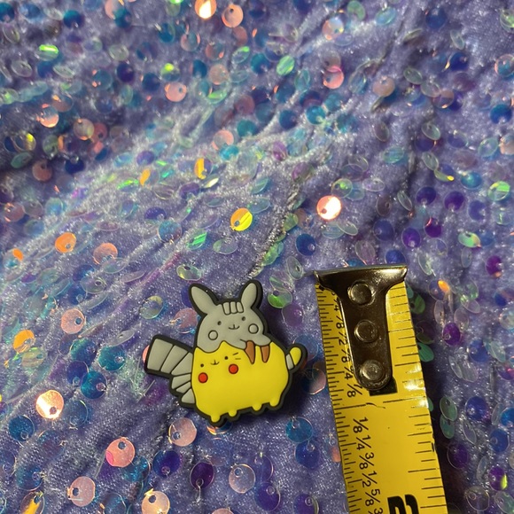 One left!! 💜 Pikachu and Pusheen Crocs Charm - Picture 4 of 4